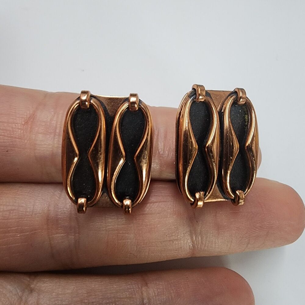 Vintage 1950s Renoir MCM "Espana" Solid Copper Clip On Earrings Square Shape - Picture 4 of 7